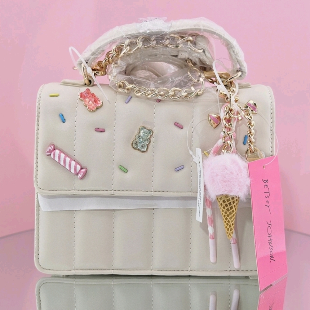 Betsey Johnson Candy Sprinkle Ice Cream Crossbody Satchel NWT Gummy Bear Charm - Picture 3 of 3